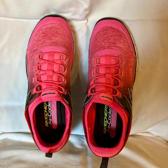 Excellent Condition, SZ 7, Skechers Pull On Sneakers, Pink - Picture 5 of 7